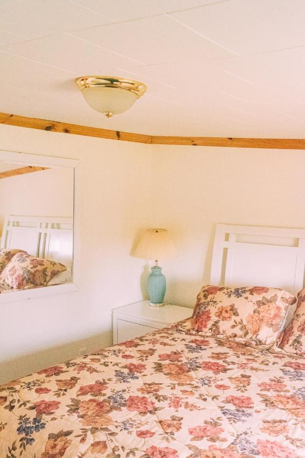 Nordet Motel Saint Georges De Malbaie ภายนอก รูปภาพ