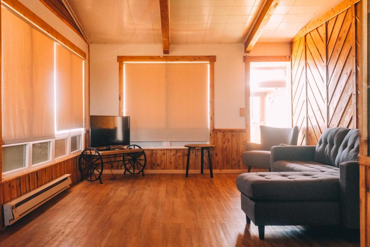 Nordet Motel Saint Georges De Malbaie ภายนอก รูปภาพ